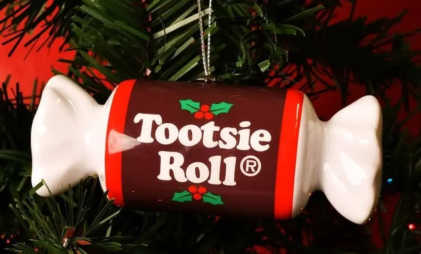 who makes tootsie rolls